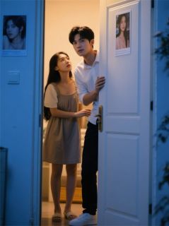 误发私密照后,隔壁哥哥堵我门口